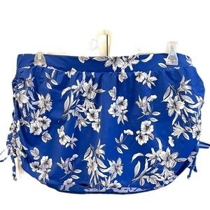 18 or 26 Lane Bryant Cacique Hawaiian Swim Skirt